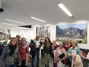 Los participantes en la charla conocieron de primera mano las instalaciones y servicios del Centro de Día