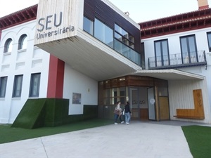 El bloque común del Curso de Entrenador de Fútbol y Fútbol Sala se desarrolla en las aulas de la Seu Universitària de La Nucía