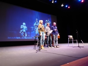 Roberto Turlo, solista y padre de Violincheli Brothers junto a Francesc Sempere, dtor de l´Auditori y la concejala de La Nucía Jessica Gommans