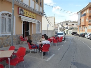 Los bares y restaurantes de La Nucía no tendrán que pagar este año 2020 la “tasa municipal de ocupación de la vía pública” por las mesas de sus terrazas exteriores