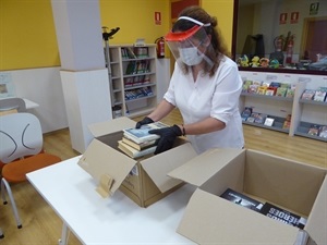 Los libros devueltos a la Biblioteca estarán 15 días en cuarentena, en cajas cerradas