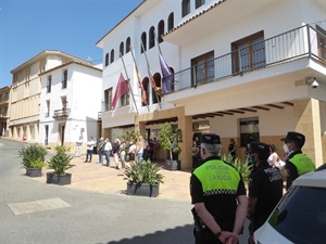 Este acto ha sido en homenaje y memoria a las miles de personas fallecidas por esta pandemia de la COVID-19