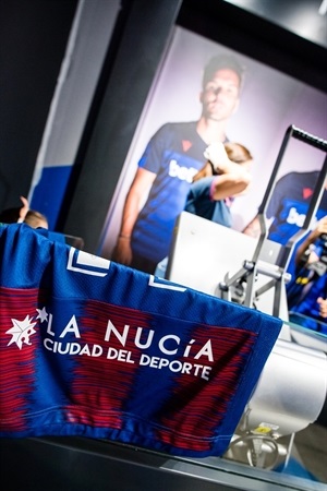 "La Nucía, Ciudad del Deporte" aparecerá en la equipación oficial del "club granota" durante las 11 últimas joranadas de liga