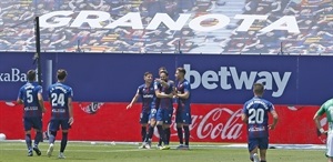 A la tercera el Levante consiguió ganar y roza la permanencia en Primera