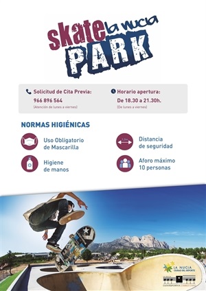 Cartel con las normas y horarios del Skate Park en su reapetura