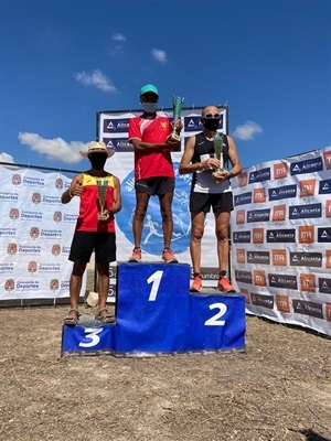 En la competición de Lagos de Rabasa Vicent Mckoy fue 1º en categoría Master D y Pablo Ruiz 3º, ambos sobre el podium