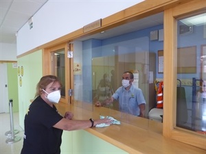Este refuerzo del servicio de limpieza supone un esfuerzo de 50.000 euros para el Ayuntamiento de La Nucía
