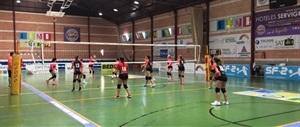 Partido entre los equipos cadetes del Playas Benidorm y el C lub Voleibol La Nucía, el pasado sábado