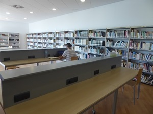 La Biblioteca Municipal está ubicada en l'Auditori