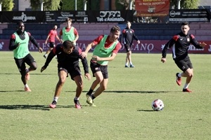 El Club de Fútbol La Nucía inicia la liga este domingo a las 18 horas en el Estadi Olímpic Camilo  Cano