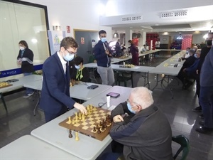 David Antón frente al GM Mihai Suba