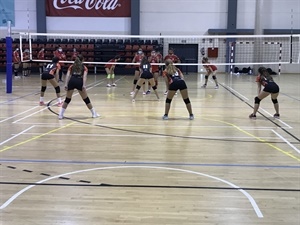 Las infantiles del Voleibol La Nucía también fueron derrotadas por el líder el CV Elche