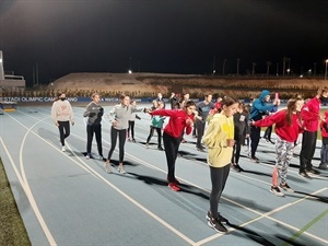 L@s atletas alevines, infantiles, cadetes y juveniles de la Escuela de Atletismo de La Nucía participaron en esta máster class