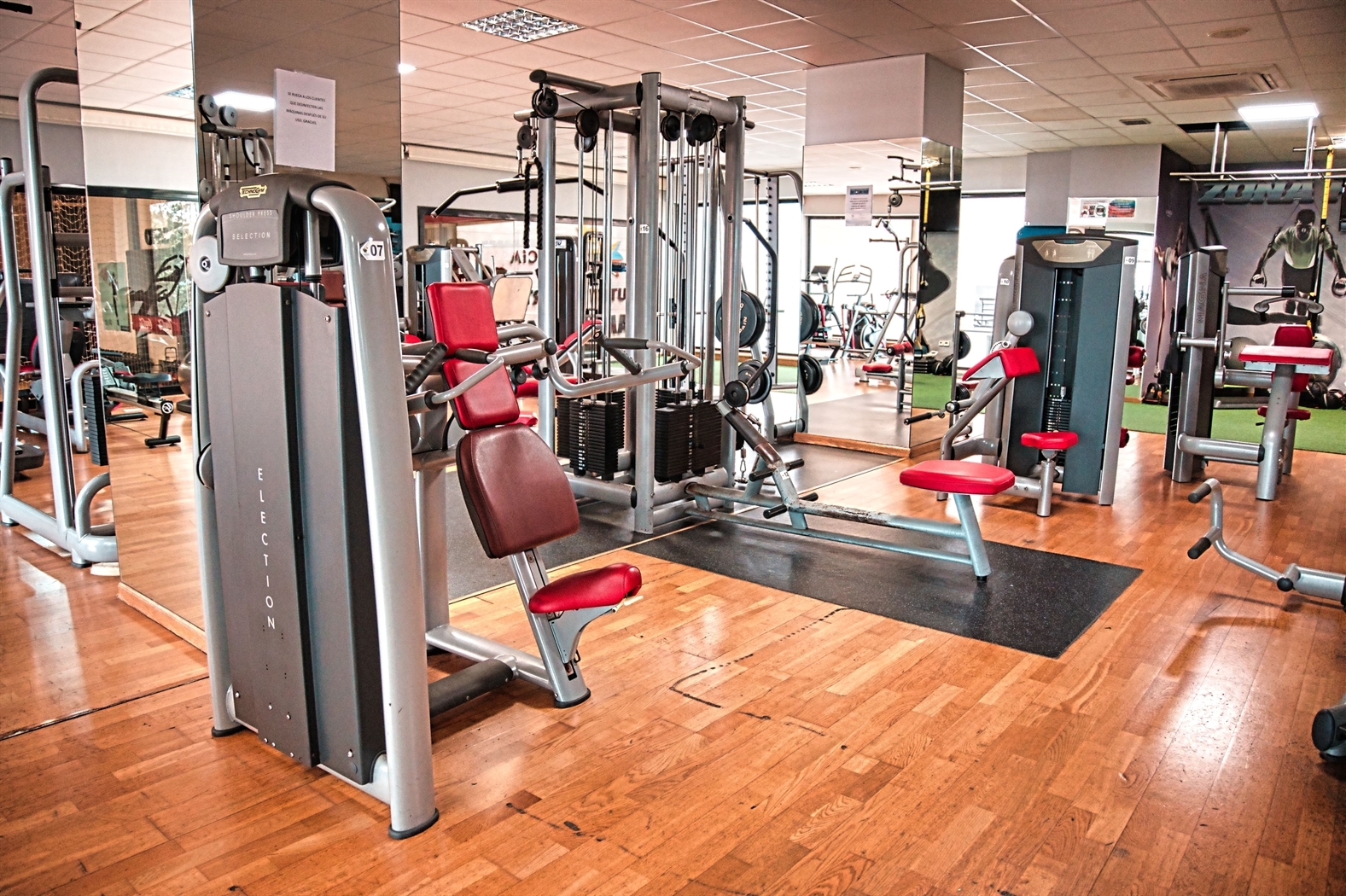 Gimnasio Piscina Climatizada La Nucia