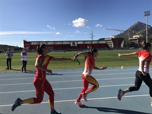 El equipo nacional de relevos ha entrenado durante 15 días en el Estadi Olímpic