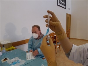 El proceso de vacunación se ha completado en las dos residencias de La Nucía