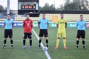 Miñano fue el capitán del CF La Nucía ante el Villarreal "B"