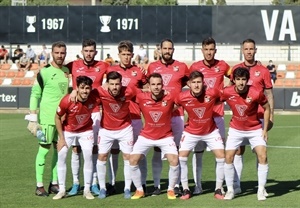 Alineación del CF La Nucía ante el Valencia "B"