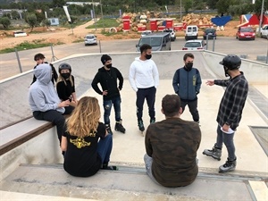 La parte práctica se desarrolló en el Skate Park de La NucíaNucia CDeportiva Curso Skate 2 2021