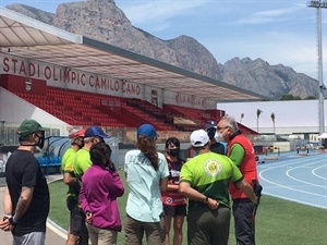 Los participantes del curso en el Estadi Olímpic Camilo Cano