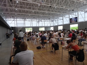 Las grandes puertas del Pabellón permite la ventilación constante del Pabellón