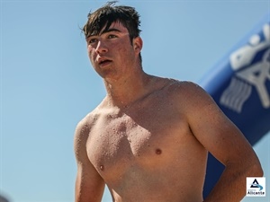 Foto Román Carey ©️ RedCarey Media. El nadador nuciero ganó dos travesías este pasado fin de semana