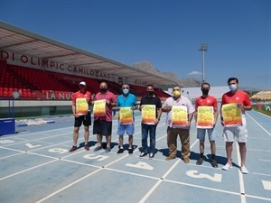 Presentación del Nacional con Antonio Sogorb, vicepte. Federación Atletismo de la Comunidad Valenciana, Pepe Brotons, gestor del Estadi Olímpic y Bernabé Cano, alcalde de La Nucía y los atletas del CA La Nucía-CAB Carlos Alegre, José Antonio Olivas, Grigori Yegorov y Xavier Arteaga