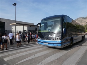 Por primera vez este curso habrá un autobús para el alumnado de Bachiller y FP, organizado y subvencionado por el Ayuntamiento