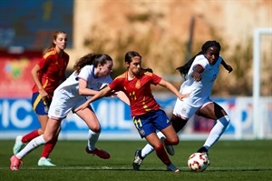 20250226035655La Nucia Futbol sub 19 esp vs EEUU 5 2025
